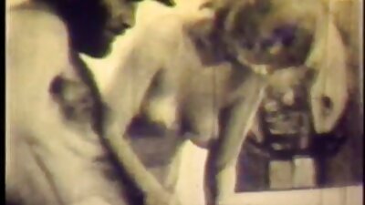 الساخنة مثليه الفراخ فلم جنس خليجي تبدو و تأكل بعضها البعض