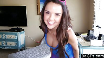 أدريانا Chechik يأخذ الحيوانات المنوية سكس عربي افلام عربية رومانسية في فمها بعد خدمة أكبر الأسود الديك